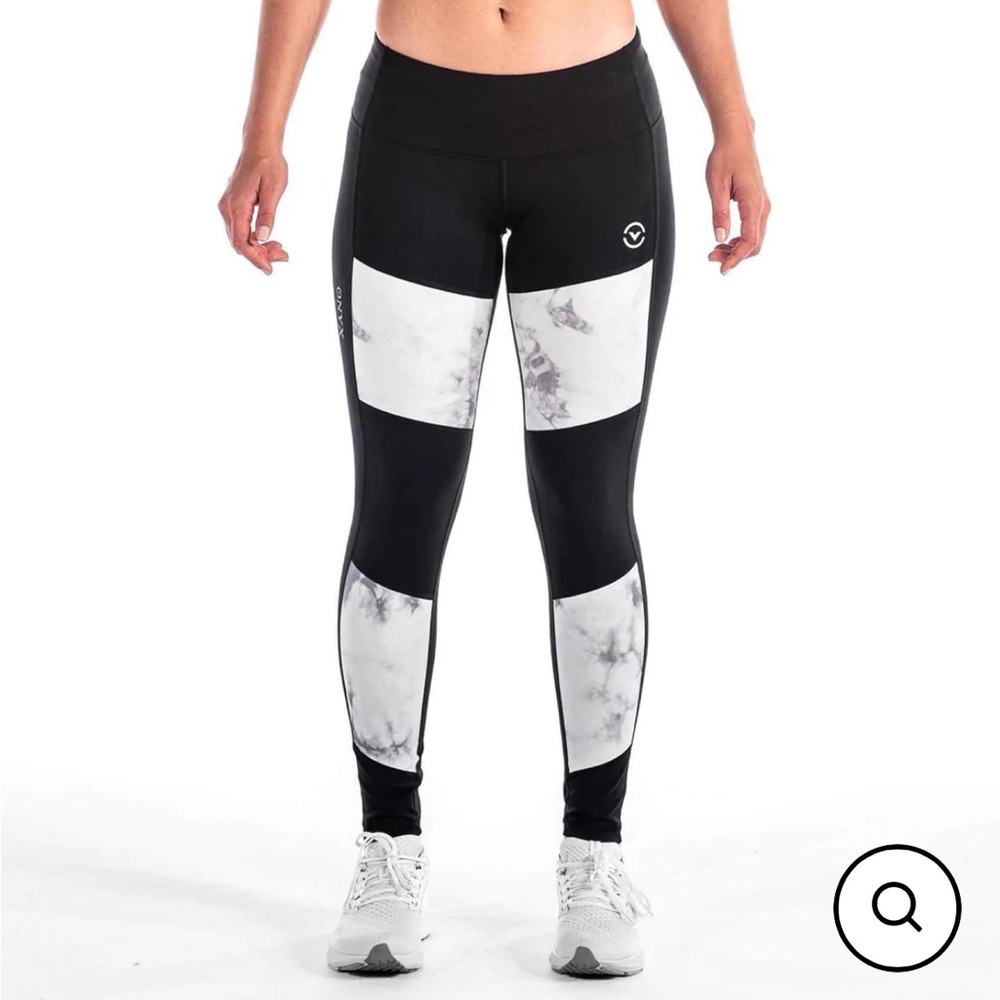 Onyx Tech Leggings